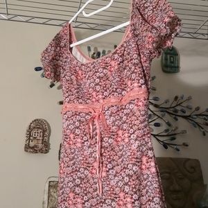 Adorable cap sleeve size small dress